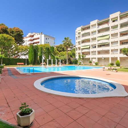 Uhc Marathon Apartments Salou Esterno foto