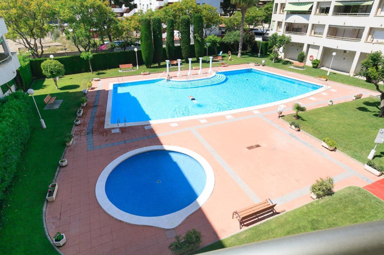 Uhc Marathon Apartments Salou Esterno foto