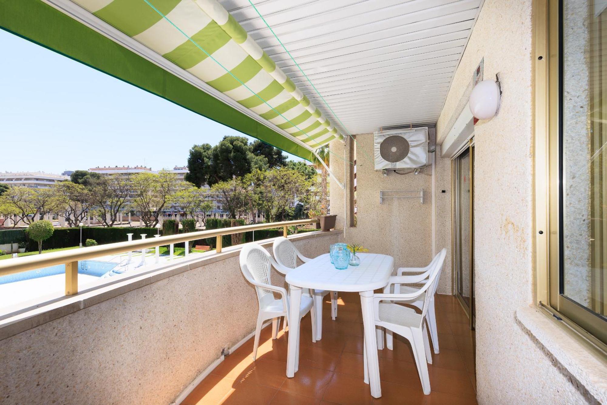 Uhc Marathon Apartments Salou Esterno foto